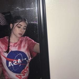 Meet your Posher, Caliana